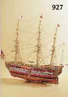 MODELLSCHIFF DER VICTORY, DEUTSCH, 30ER JAHRE, HOLZ, RUMPF MIT KUPFERBLECH BESCHLAGEN, BESTüCKT MIT 32 KANONEN, SEHR DETAILREICH ...