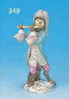 PORZELLANFIGUR, MEISSEN, UM 1870/80, BEMALT, H. 13.5 CM, RESTAURIERT, FLöTENSPIELER