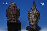 VIERGESICHTIGER BUDDHAKOPF, THAILAND, 20. JH., BRONZEGUß, STEINSOCKEL, GESAMT- HöHE CA. 34,5 CM