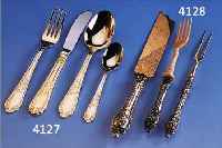 73-TEILIGES BESTECK, 24 KT. HARTVERGOLDET, SOLINGEN, M. ZERTIFIKAT, BAROCKSTIL, BEST. AUS. 12 MESSER, 12 GABELN 12 LöFFEL, 12 ...