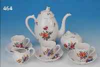 KAFFEESET FüR DREI PERSONEN, NYMPHENBURG, UM 1955/60, PORZELLAN, STREIFIG RELIEF. WANDUNG, BUNTE BLUMENMALEREI: DREI TASSEN MIT ...