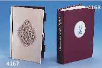 CARNET DE BAL, DEUTSCH UM 1850, BIEDERMEIER, AUßENBAND ELFENBEIN, VORNE MIT AUFGELEGTEM,SEHR FILIGRAN GESCHNITZTEM BESITZERMONOGR. CA LIGIERT ...