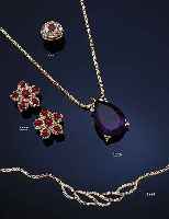 ANHäNGER GRAV. TIFFANY & CO. M. AMETHYST U. BRILLANTEN, GG 750/000, AN KöNIGS-KETTE, KARABINERSCHLIEßE BES. M. 16 8/8-DIAMANTEN ZUS. CA. ...