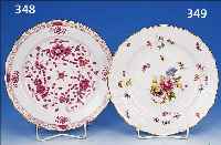 ANBIETPLATTE, MEISSEN, UM 1890, PORZELLAN, 1. WAHL, RELIEFIERTER RAND, BUNTE MALEREI VON BLUMENBOUQUET UND STREUBLUMEN, GOLDRAND, D. CA. 25 CM