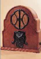 RADIO TELEFUNKEN, DEUTSCH, UM 1932, NUßBAUMWURZELHOLZ/BAKELIT, 220 VOLT, FUNKTION NICHT GEPRüFT, OBERER TEIL DER HINTEREN VER- KLEIDUNG ...