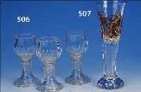 SECHS WEINGLäSER, DEUTSCH, UM 1880/90, FARBLOSES GLAS, FACETTIERT, H. 13 CM