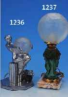 TISCHLAMPE, FRANKREICH, ART DECO, 30ER JAHRE, ALUMINIUM MIT GLASKUGEL, H. 22 CM, GLASKUGEL AM UNTEREN RAND SEHR BEST., JEDOCH VON ...