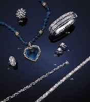 COLLIER AUS AQUAMARINKUGELN U. ANHäNGER MIT AQUAMARIN U. BRILLANTEN, GG 750/000, SCHLIEßE MIT 20 BRILLANTEN, 6 ZWISCHENMONTUREN MIT 144 8/8 ...