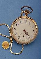 HERRENTASCHENUHR, SCHWEIZ/DEUTSCHL. UM 1900,585/000 RG, BOD. BERIEBEN/DELLIG, MONOGRAMM: WG, CRéMFARB. EMAILBL. L. BESCH., GOLDGE- PUNKTETE ...