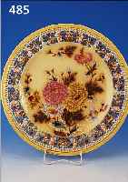 ZIERTELLER, PECS, ZSOLNAY, UM 1880/90, STEINGUT, SCHöNE BUNTE BEMALUNG, AUF ZARTGEL- BEM FOND BUNTES BLUMENBOUQUET, RAND IN FLORA- LER ...