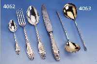 6 LöFFEL, RUßLAND NACH 1968, 875ER SILBER, TEILVERGOLDET, GEDREHTE GRIFFE, CA. 270 G
