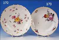 SCHALE, MEISSEN, UM 1880-90, PORZELLAN, RELIEFIERTER RAND, BLUMENBOUQUET- UND STREU- BLUMENMALEREI, GOLDRAND, D. CA. 22,5 CM