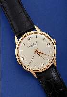 IWC HERRENARMBANDUHR, SCHWEIZ UM 1963, NEU- TR. ROSE-G. 750/000-GEH., BODEN U. GLASR. GE- DR., BLATT REST., RUNDANKERW., KAL. 89, HAND- AUFZUG, ...