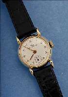 IWC DAMENARMBANDUHR, SCHWEIZ UM 1947, GG 585/000, BODEN GEDR., BET. BANDANST., BLATT REST., KL. SEK. TEILVERT., BRüCKENANKERW., 16 ST., ...