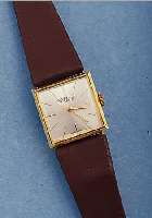 KONVOLUT: 4 X NICOLET WATCH DAMENGOLDUHREN, SCHWEIZ UM 1965, ALLE GG 750/000, CARREéGE- HäUSE, UNGETR. LAGERW., LEDERBäNDER, BöDEN ...