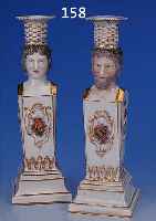 PAAR KERZENLEUCHTER, MEISSEN, UM 1840/50, PORZELLAN, AUF JE EINER SäULE DARST. EINES SOG. JANUS-KOPFES, HERVORRAGENDE QUALITäT, SCHöNE ...