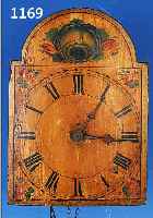 SCHILDERUHR, SCHWARZWALD UM 1900, FLORAL BE- MALTES BOGENZIFFERBLATT (PATINIERT), HOLZPLA- TINENWERK VERZOGEN U. VERSCHMUTZT, HALBSTUN- DENSCHLAG ...