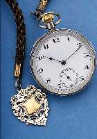 HERRENTASCHENUHR LEPINE, 925ER SILBER, SCHWEIZ FüR DEN ENGLISCHEN MARKT, AN GEFL. HAARKETTE M. STERLINGSILBERANHäNGER, INNEN WAPPEN, ...