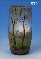 VASE, SIGN. DAUM NANCY, UM 1900, SCHICHTGLAS MIT GRüNEN UND HELLBLAUEN EIN- PUDERUNGEN, GEäTZT, UMLAUFENDER LANDSCHAFTS- DEKOR MIT ...