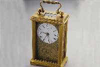 REISEUHR, NACHBILDUNG UM 1900, 1-TAGEWERK, MESSING, WECKFKT. M. WALZENSPIELWERK, AKTUELLEPRODUKTION, AUFSCHR. SEITL. SALZBURG, MINERAL-GL., MAßE ...