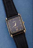 RADO HERRENARMBANDUHR FLORENCE, SCHWEIZ UM 1988, METALL VERG., BOMB. SAPHIRGL., üBER LüNETTE HINAUS LAUFEND, EDELST.-BODEN 4-FACH VERSCHR., ...