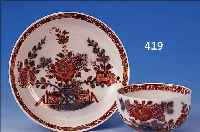 KOPPCHEN MIT UNTERTASSE, MEISSEN, UM UM 1730-35, PORZELLAN, UMLAUFEND REICH BE- MALT,TASSE AUCH INNEN, BLAUER KAKIEMONDEKOR, UNTER GLASUR ...