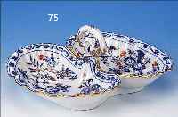 ANBIETSCHALE, MEISSEN, UM 1870/80, PORZEL- LAN, BLAUE BEMALUNG UNTER GLASUR, SCHöNES ZWIEBELMUSTER, REICH ROT- U. GOLDSTAFFIERT, SCHALEN IN ...