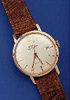 DOXA HERRENARMBANDUHR AUTOMATIK, REF.-NR. 11643/16, SCHWEIZ UM 1960, RG 585/000, BODEN GESCHR., VERS. BLATT L. FL., 21 ST., ZENTRAL- ROTOR, ...