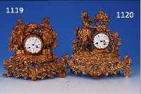 PENDULE, FRANKREICH, UM 1880, SPRITZGUßGE- HäUSE, GOLDFARBEN GEFAßT, MITTLERE BEKRöNUNG OBEN ABGEBROCHEN, EMAILZIFFERBLATT, PENDULEN- WERK ...
