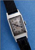 OMEGA DAMENARMBANDUHR, REF.-NR. 9275250, SCHWEIZ UM 1936, EDELST., RECT.-FORM, BODEN GEDR., ZUSäTZL. INNENSCH., VERS. ORIG.-BLATT, ...