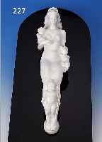 MADONNA, ROSENTHAL, 1951, PORZELLAN ENTWURF HAUENSTEIN, SIGN., MIT SCHWARZER GLASPLATTE ZUR WANDBEFESTIGUNG H. 42 CM