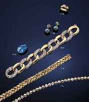 PAAR OHRSTECKER M. TAHITIPERLEN U. BRILLANTEN, GG 750/000, 2 BRILLANTEN ZUS. CA. 1.93 CT GET./SI, SILBERGRAUE PERLEN D. 13 MM