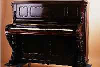 KLAVIER, UM 1835-40, HEINR. KNAUFS KOBLENZ, NUßBAUMGEHäUSE MIT SCHNITZEREIEN AUS DEM VOLLHOLZ, 7 1/2 OKTAVEN, HOLZRAHMEN, ...