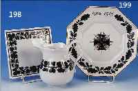 ERINNERUNGSTELLER, MEISSEN, 1914-15, PORZELLAN, GRüNER EICHENLAUBDEKOR, MITTIG EISERNES KREUZ, GOLDRAND, D. CA. 21 CM