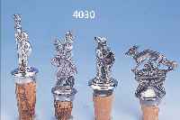 KONV. 4 ZIERKORKEN, 3X WMF UM 1890/1910, LEGIERUNG BRITTANIA, DARST.: FUCHS MIT TYP. JUGENDSTILORNAMENTIK, 1X DICKER KLEINER UND DüNNER ...