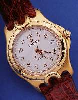 CHAGALL DESIGNERHERRENARMBANDUHR AUTOMATIK, SCHWEIZ UM 1994, EDELST. HARTVERG., BODEN U. KRONE GESCHR., BEI FERTIGST. WASSERD., BOMB. SAPHIRGL., ...