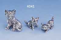 3 KATZENSKULPTUREN, 925ER SILBER, MASSIVE AUSFüHRUNG, DARST. SITZENDE KATZENMUTTER MIT 2KäTZCHEN IN VERSCH. HALTUNGEN, H BIS 5.8 CM, TOTAL CA. ...