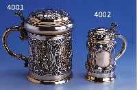 KLEINER DECKELHUMPEN, NEHRESHEIM HANAU UM 1890/1900, NACH DEM VORBILD DES 17. JH., 835ER SILBER, FEINER GUß, NACHGESTOCHEN, Z.T. VERGOLDET, ...