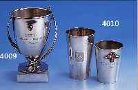POKAL, SPANIEN UM 1956, BRIDGE-KONGRESS, 1. PREIS, 990ER SILBER, 2 LORBEERGRIFFE, AUF- GELEGTES WAPPEN, FUß MIT ALABASTER, H CA. 14 CM