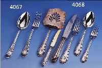 150-TEILIGES BESTECK, VEREINIGTE SILBERWAREN- FABRIKEN A.G., DüSSELDORF, UM 1910, 800ER SILBER, KLASSIZISTISCHER DEKOR, BES.-MONOGR. EB, BEST. ...