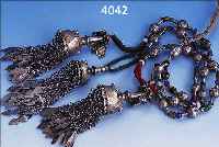 TURKMENENSCHMUCK, SOGN. GUPHA, SCHMUCK DER MäDCHENMüTZE, UM 1900, SILBER TEIL- VERGOLDET, KARNEOLBESATZ, BT. GLASSTEINE, KOMPLETT ...