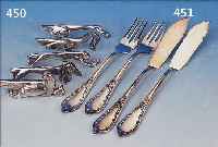 FISCHBESTECK, DEUTSCH, UM 1900, METALL VERSILBERT, RELIEFIERTER ROCAILLEN- DEKOR, BESTEHEND AUS 6 FISCHGABELN UND 5 ...