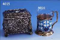TEEGLASHALTER, SOWJETUNION 1958, 84ER SILBER VERGOLDET, BT. IN CLOISONNE- TECHNIK EMAILL., GLASEINSATZ SEK., H CA. 10 CM