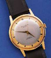 KIENZLE HERRENARMBANDUHR SUPERIA, DEUTSCH- LAND UM 1962, UNGETR. LAGERW., METALL HART- VERG., EDELST.-BODEN GESCHR., 17 ST., HANDAUF-ZUGKAL. ...