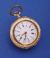 DAMENTASCHENUHR, SCHWEIZ UM 1900, GG 585/000RüCKS. EMAILL. ERKENNB., VOGELPAAR, RAND DELL./BESCH., EMAILBL., METALLCUV., VERG. ZYLINDER-W., D. CA. ...