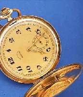 DOMINO HERRENTASCHENUHR SAVONETTE, SCHWEIZ/ DEUTSCHLAND UM 1912, ROSE-G. 585/000, BEIDE SCHALEN SYM. GUILL., MONOGR.-SPIEGEL FREI, VERG. BLATT, ...