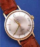 KONVOLUT: 2 GLASHÜTTE HERRENARMBANDUHREN, DEUTSCHLAND UM 1965, BEIDE METALL HARTVERG., EDELST.-BöDEN GEDR., BER., BEIDE LEDERB. NEU, BEIDE KAL. ...