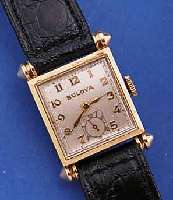 BULOVA ARMBANDUHR, SCHWEIZ/USA UM 1949, GG-AUFL., BET. CARREE-FORM, MINERALKONKAVGL., BODEN GEDR., AUßER LEDERB. ORIG.-ZUSTAND, VERS. ...