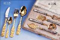 TAFELBESTECK FüR 12 PERSONEN, 24 KT HARTVERG., BEST. AUS: 12 MESSER, 12 GABELN, 12 LöFFEL,12 KAFFEELöFFEL, 12 KUCHENGABELN, 2 WURSTGA- BELN, ...