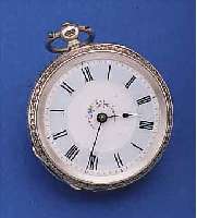 TASCHENUHR, SCHWEIZ/ENGLAND UM 1884, SILBER,HALLMARK VON BIRMINGHAM, TIEFE RUNDUMGRAV., MONOGR.-SPIEGEL FREI, 2-FARB. PERF. EMAILBL., IM ZENTRUM ...